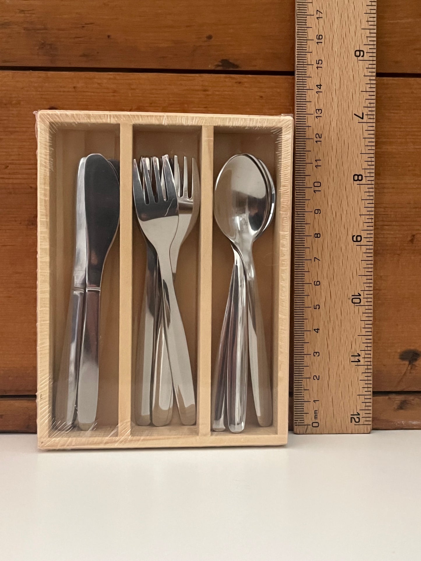 Keeping House - Child's CUTLERY SET (12 pieces)