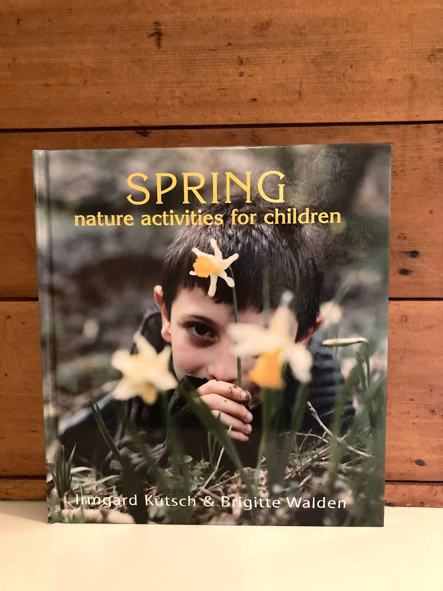 Parenting Resource Book - SUMMER AND SPRING NATURE ACTIVITIES