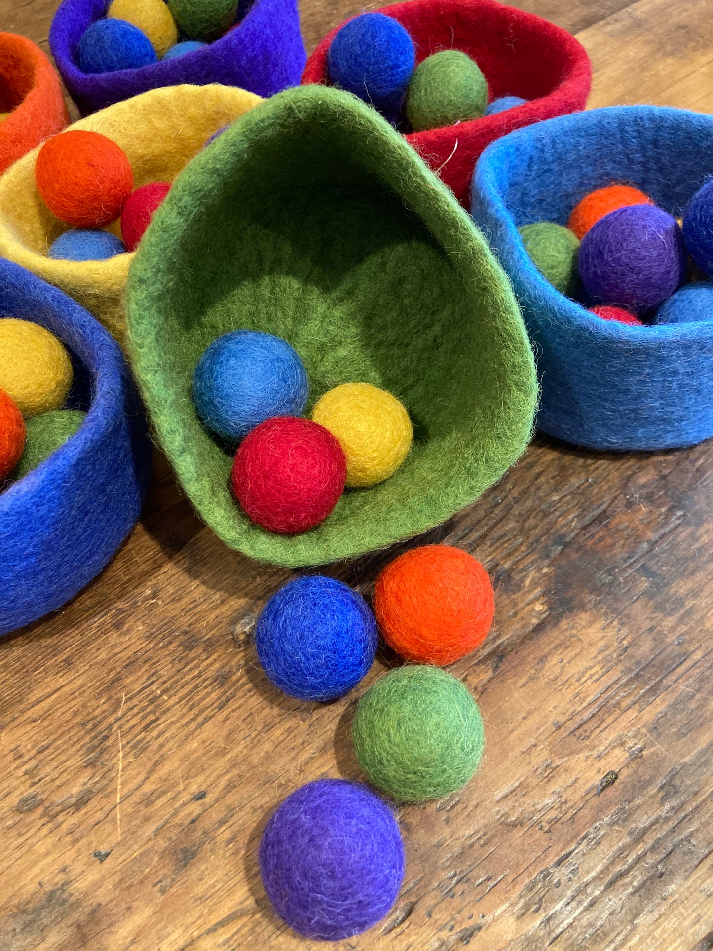 Felted Toys for Baby and Dollhouse Play Set - COLOURED FELT BOWL WITH 7 FELTED BALLS