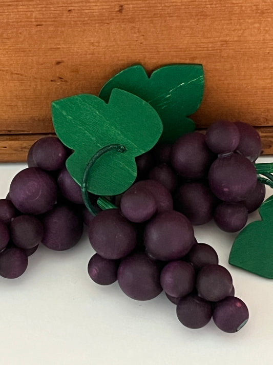 Kitchen Play Food - Wooden PURPLE GRAPES