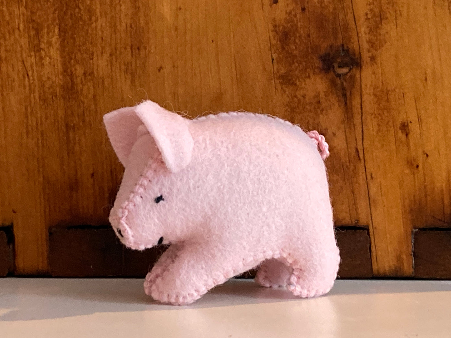 Peluche Dollhouse - COCHON ROSE EN FEUTRE