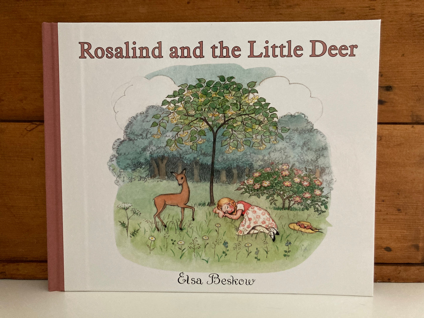 Children's Picture Book - ROSALIND AND THE LITTLE DEER