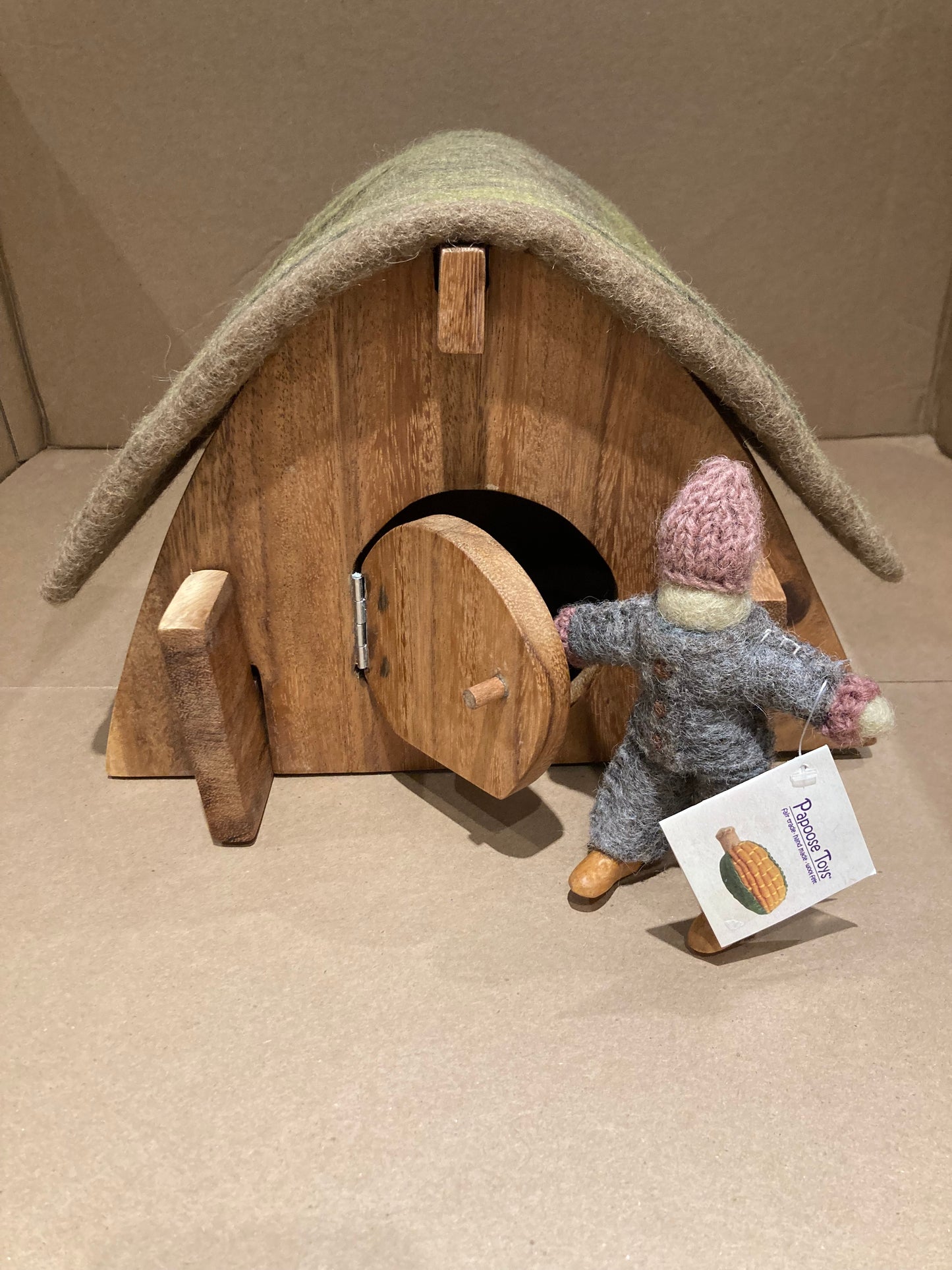 Dollhouse Play - Wooden HOBBIT HOUSE