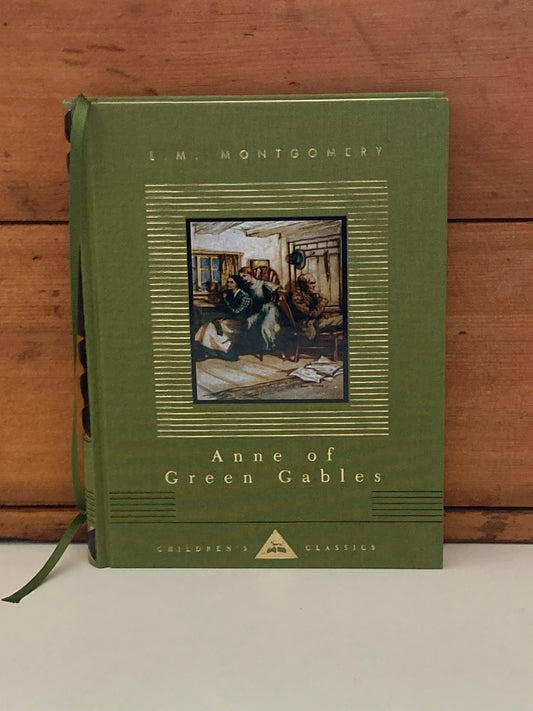 Livres de chapitre pour lecteurs plus âgés - ANNE OF GREEN GABLES, édition en tissu