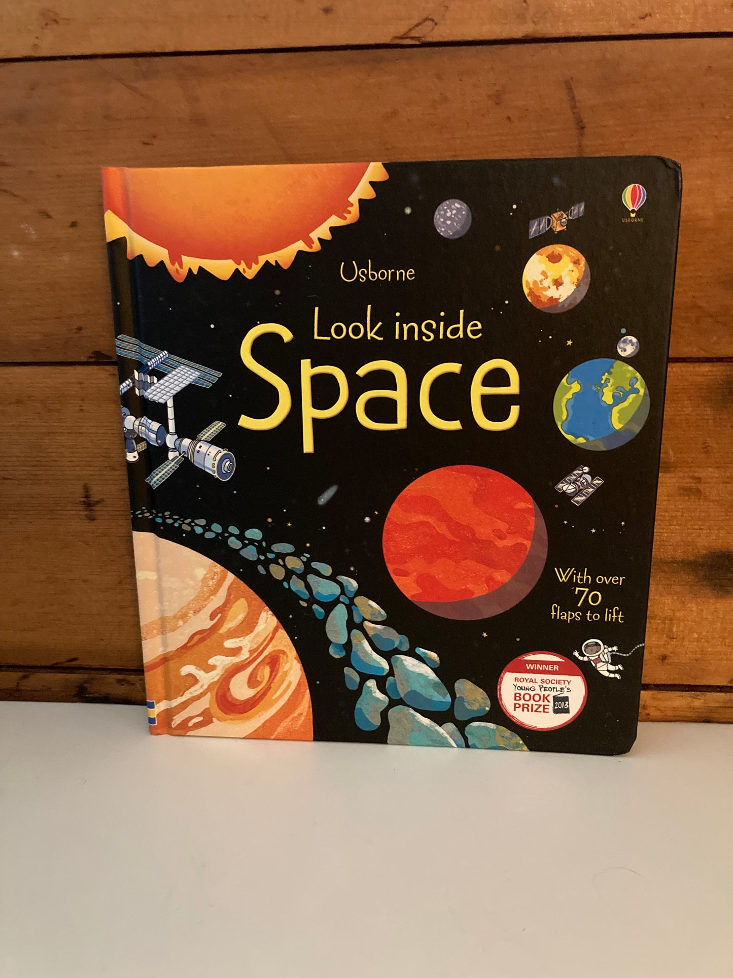 Livre cartonné pédagogique - ESPACE, à rabats relevables !